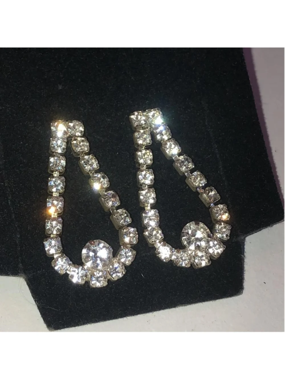 Vintage Silver Tone CZ Rhinestone Dangling Runway Statement Pierced Earrings - Picture 2 of 6